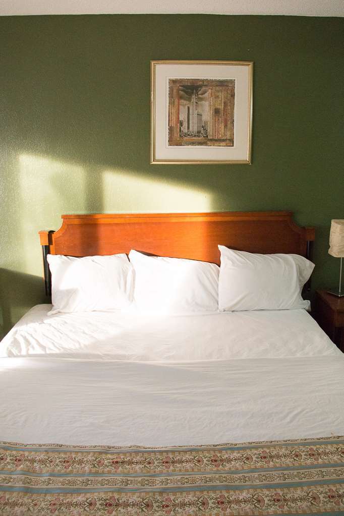 مولتري Cocomo Inn & Suites الغرفة الصورة